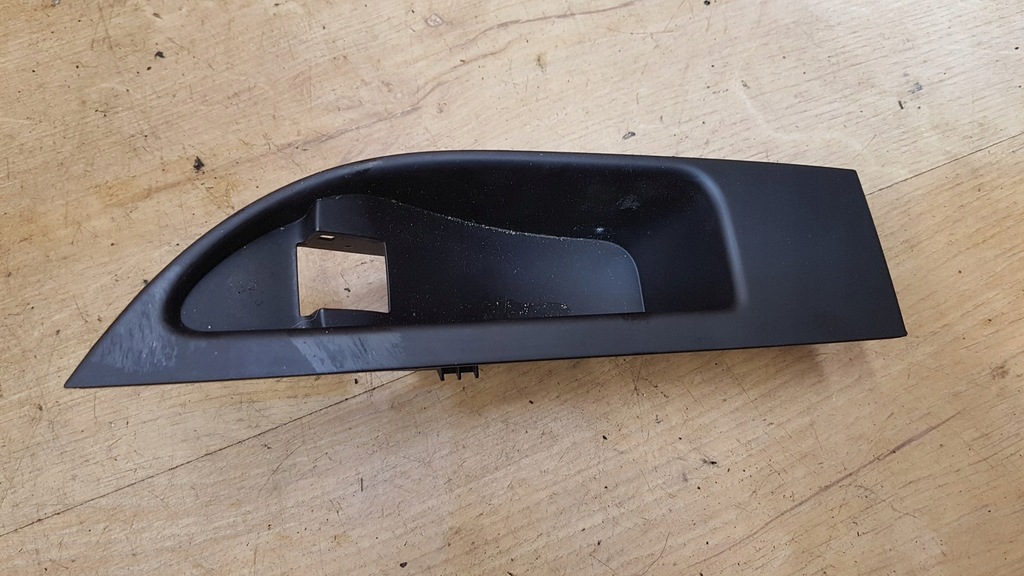 фото №1, Защита рамка переключателя стекло задняя левая opel astra j lift