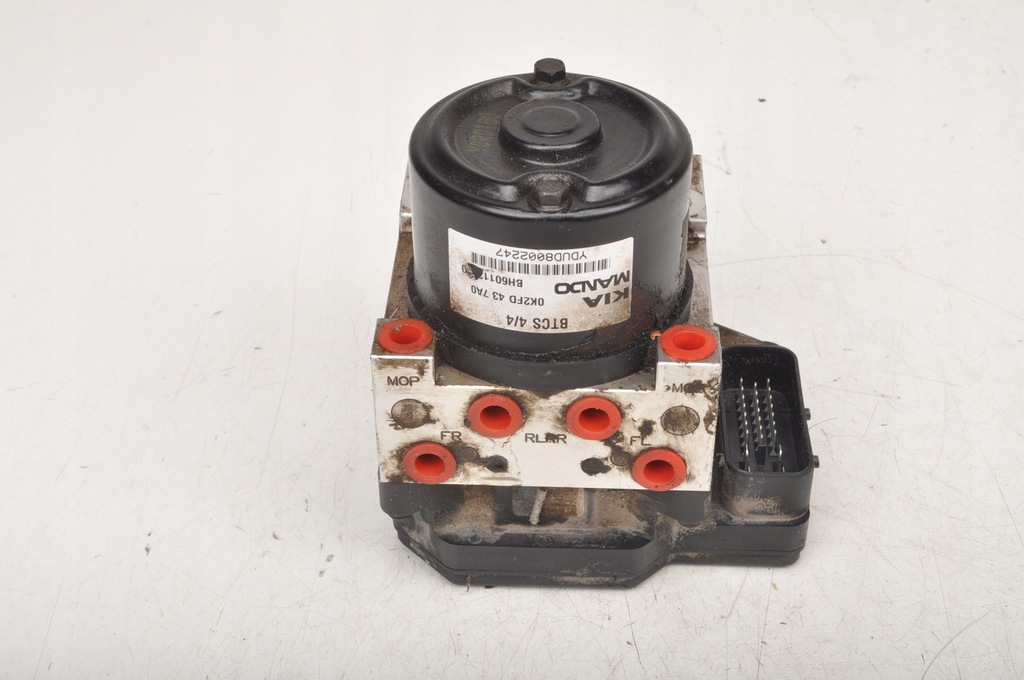 фото №1, Kia carens ii 2.0 crdi насос abs 0k2fd437a0