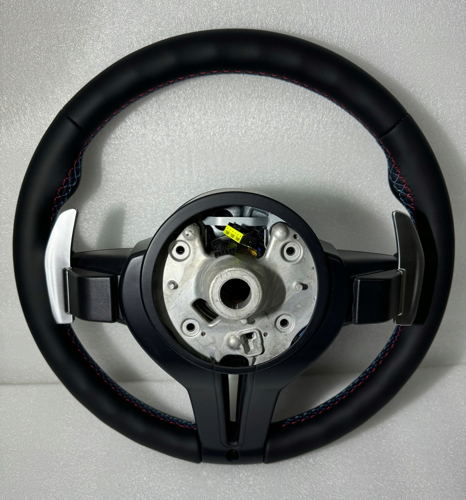 фото №13, Bmw 5 f10 f11 gt f07 6 f12 f13 повітропровід пелюстки перемикання m-pakiet sport lifting