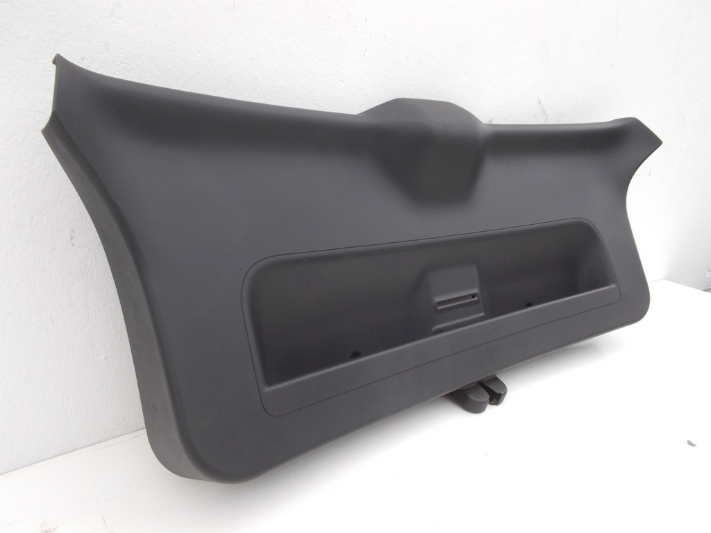 фото №5, Защита крышки обивка багажника пластиковая audi a3 8p 3 дверь