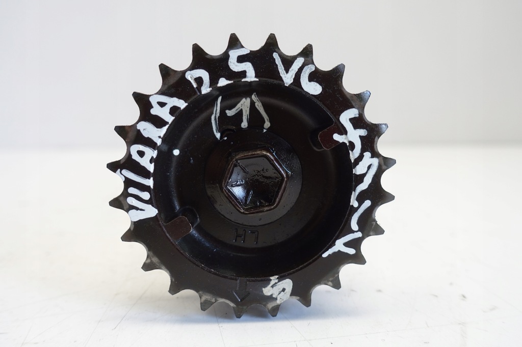 фото №1, Suzuki vitara 2.5 v6 вал розподільного валу всмоктуючий