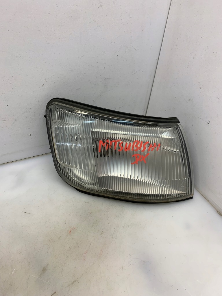 фото №1, Лампа габаритна ліва 120-37625 mitsubishi