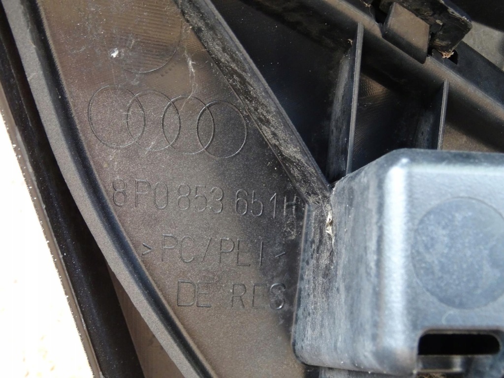 Audi a3 8p lift 08-12 бампер решётка радиатора решётка радиатора перед передний ly9b 8p0807437h Киев