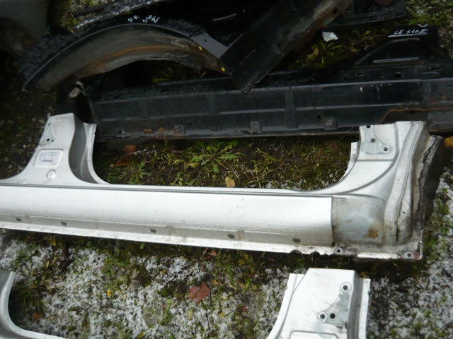 фото №2, Colt vi z30 5 двері поріг лівий правий 2006 rok колір silber a50