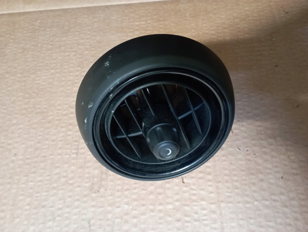 фото №4, Решётка обдув с панели r/l mini cooper f55 f56 f57