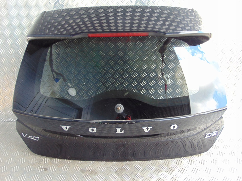 фото №1, Volvo v40 ii крышка багажника задняя 12-