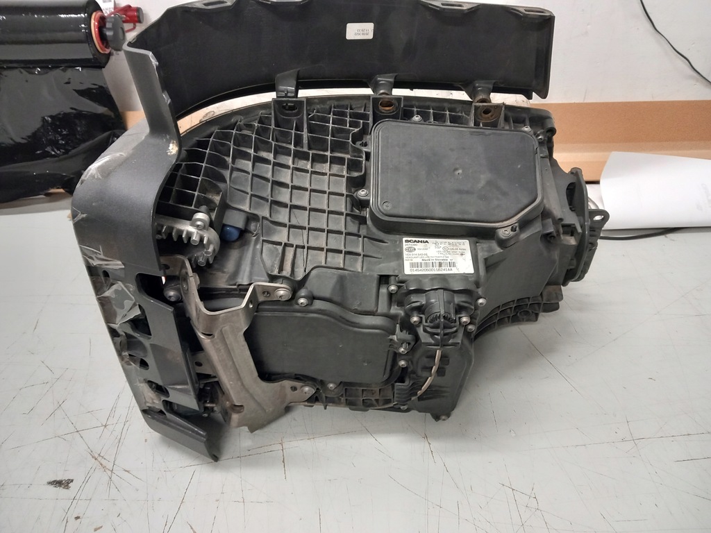 фото №3, Scania r s фара лампа левая 2674390