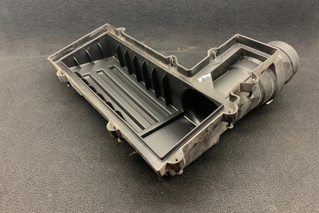 фото №9, Góra часть корпус фильтра воздуха skoda yeti 5l 1k0129607bc 2.0l дизель