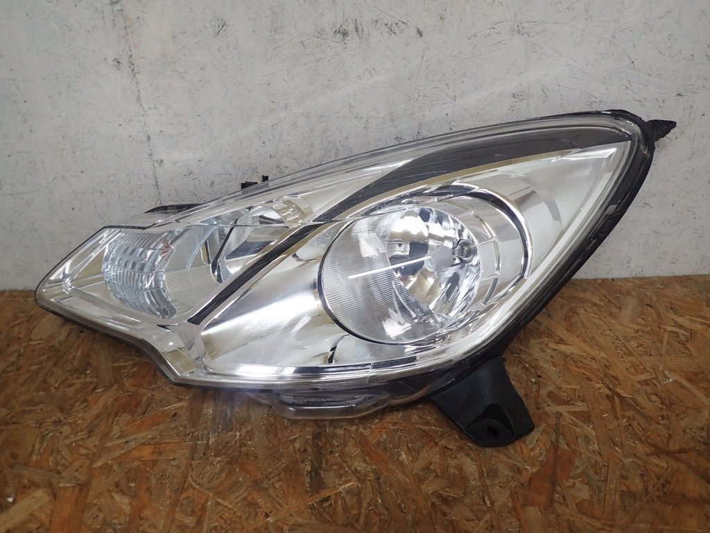 фото №1, Лампа левая фара левый citroen c3 ds3 2009-2017r 9677038280