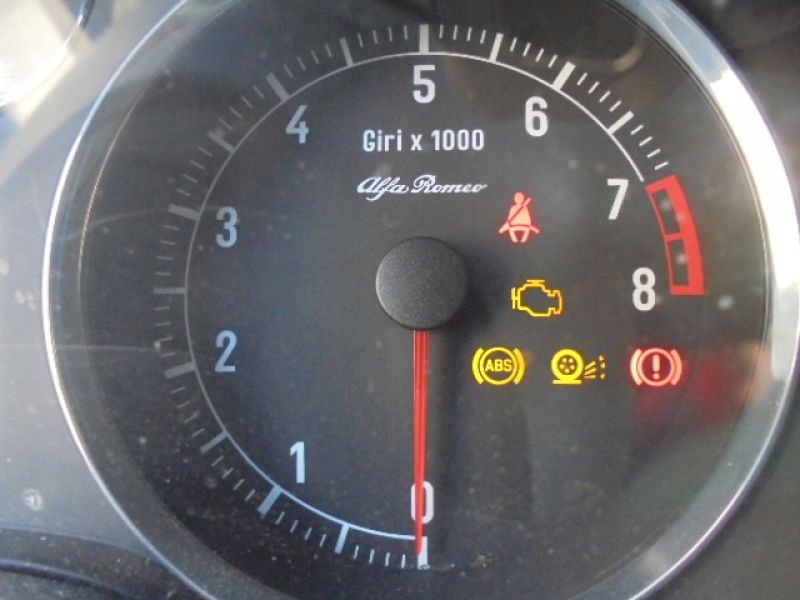 фото №15, Alfa romeo 147 счетчик приборы lift 1.6b 156063176