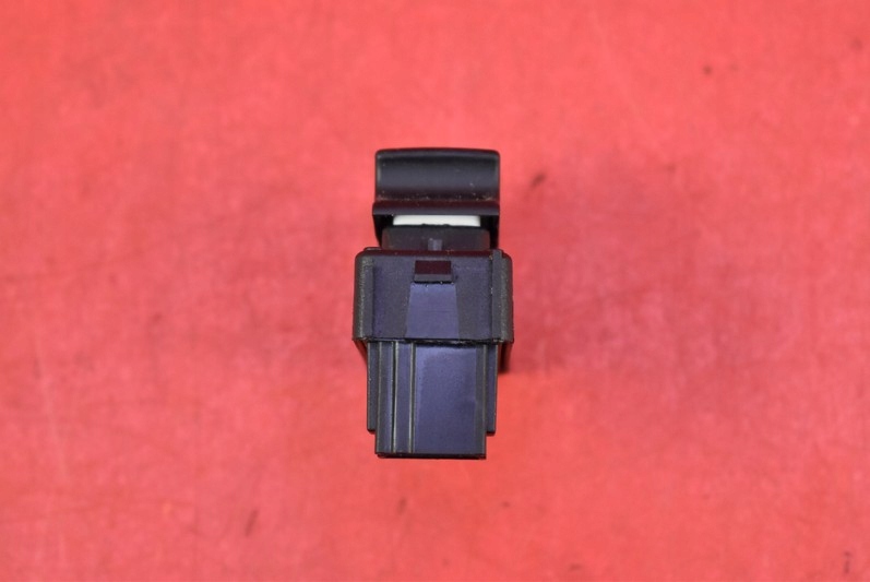 фото №6, Выключатель подъёма окон правый задняя peugeot 3008 i