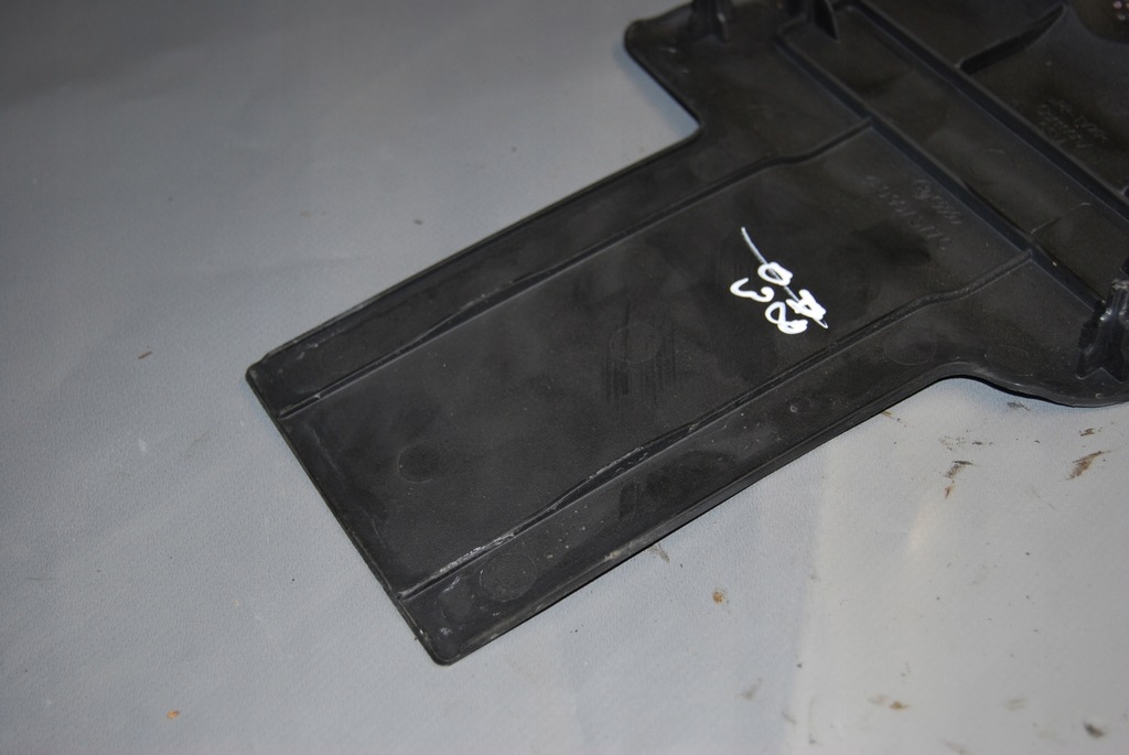 фото №8, Крышка защита блок управления audi s8 d3 4e0907577c