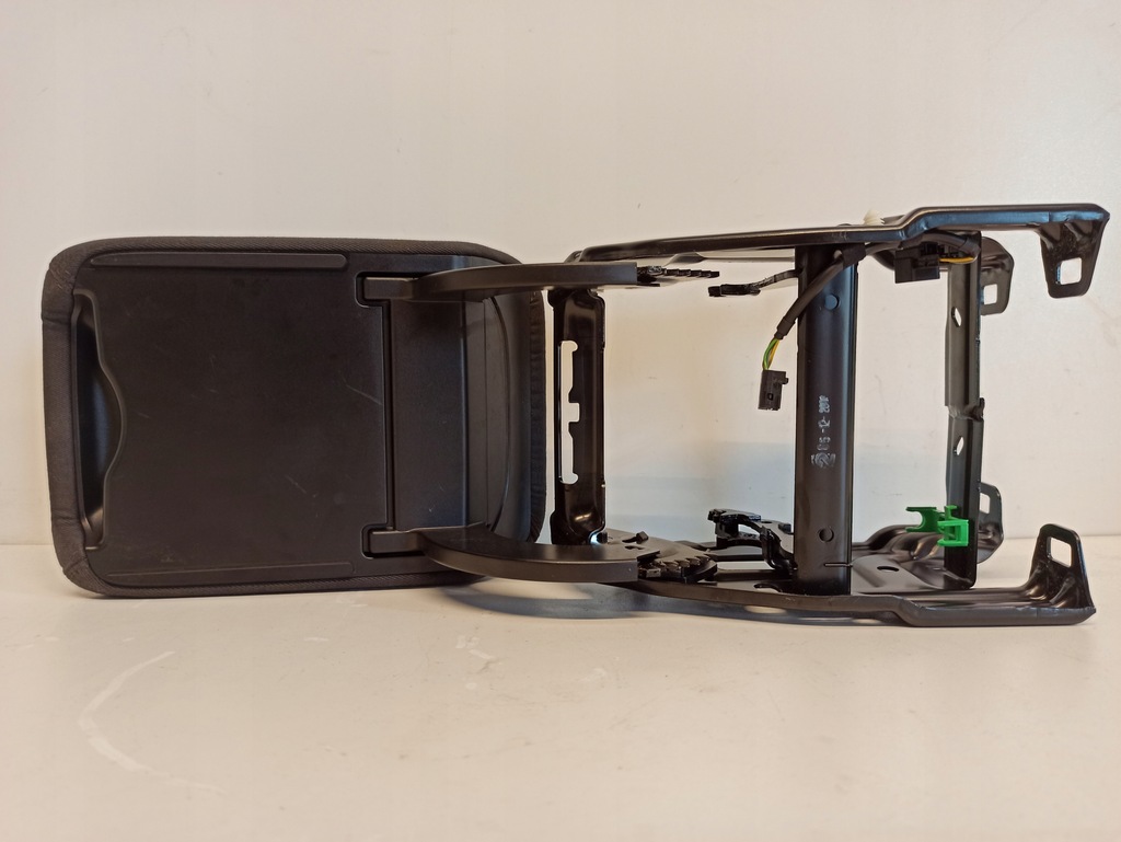 фото №6, Підлокітник audi a4 b8 8k0864283