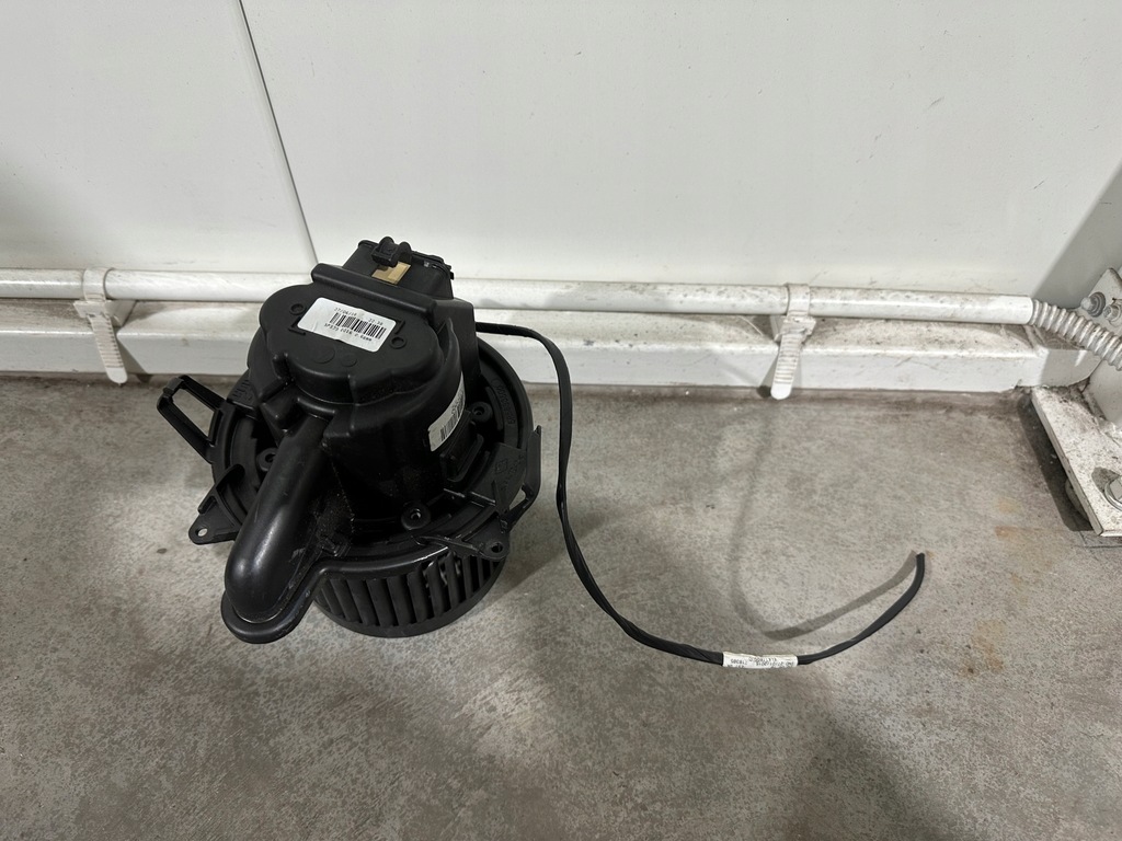 фото №1, Renault clio iv вентилятор воздуходувка 5r5833500