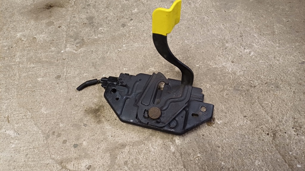 фото №1, Ford c-max mk2 замок капот am5a16700 europa