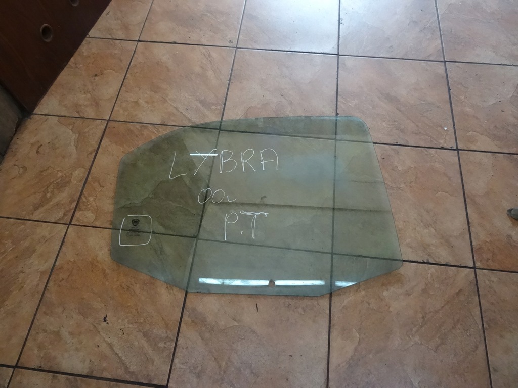 фото №1, Lybra 00' стекло правый задняя