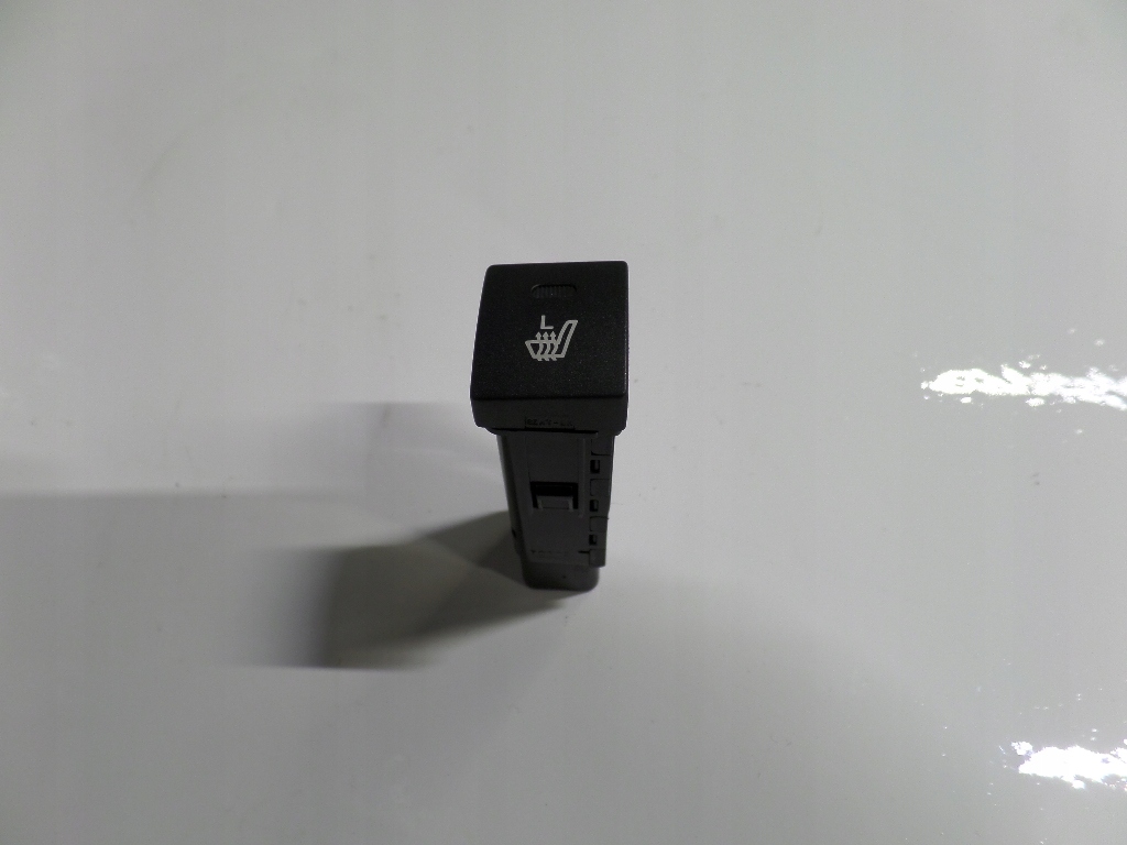 фото №1, Kia sorento i переключатель подогрев сиденье