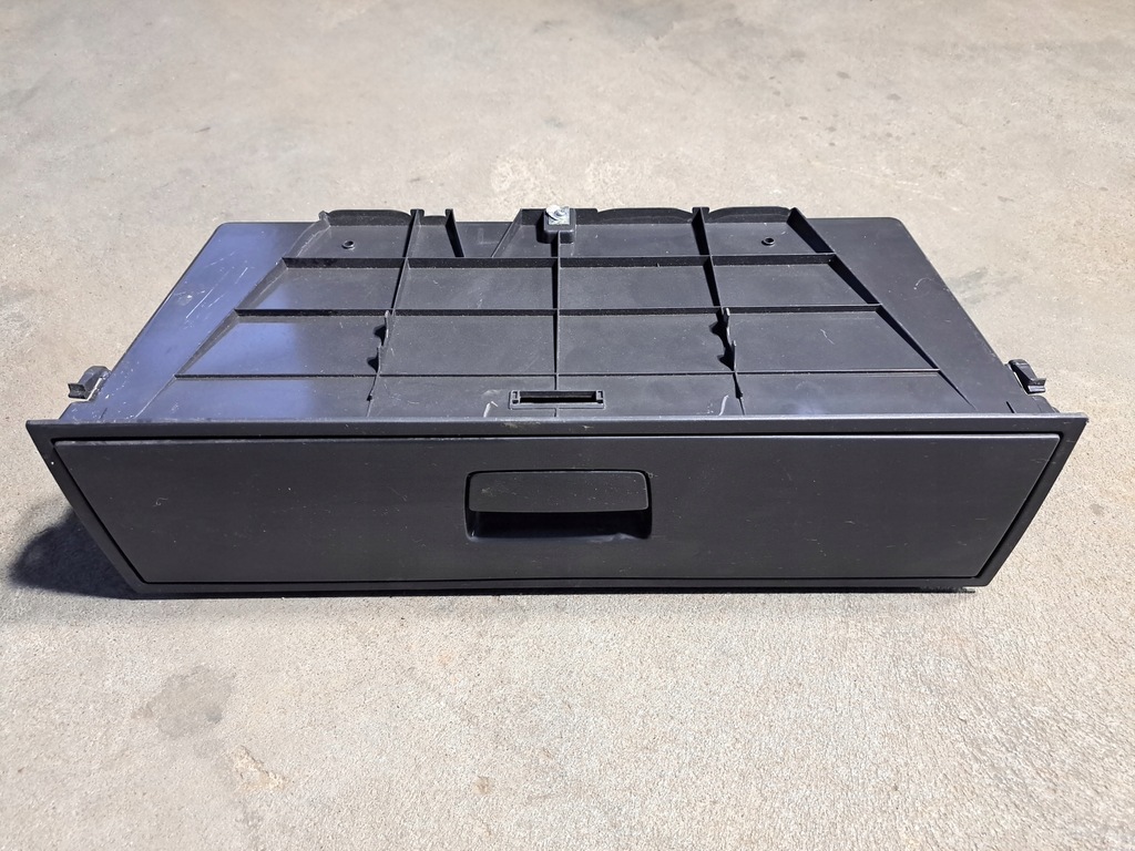 фото №1, Полиця шафа бардачок шухляда консолі volvo fm fh lift