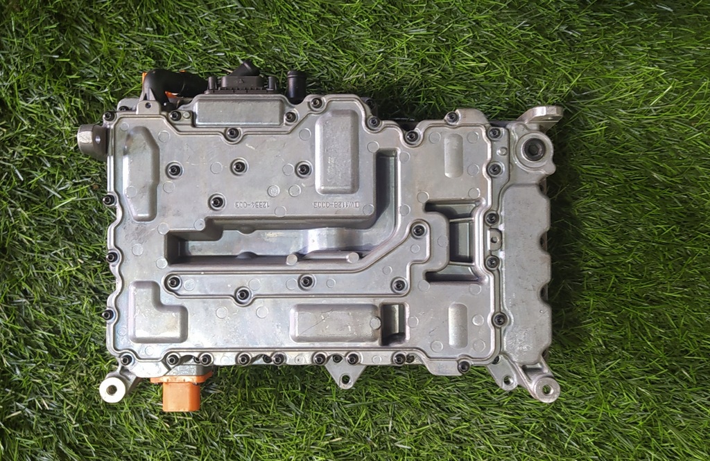 фото №4, Преобразователь напряжения porsche taycan 9j1959663