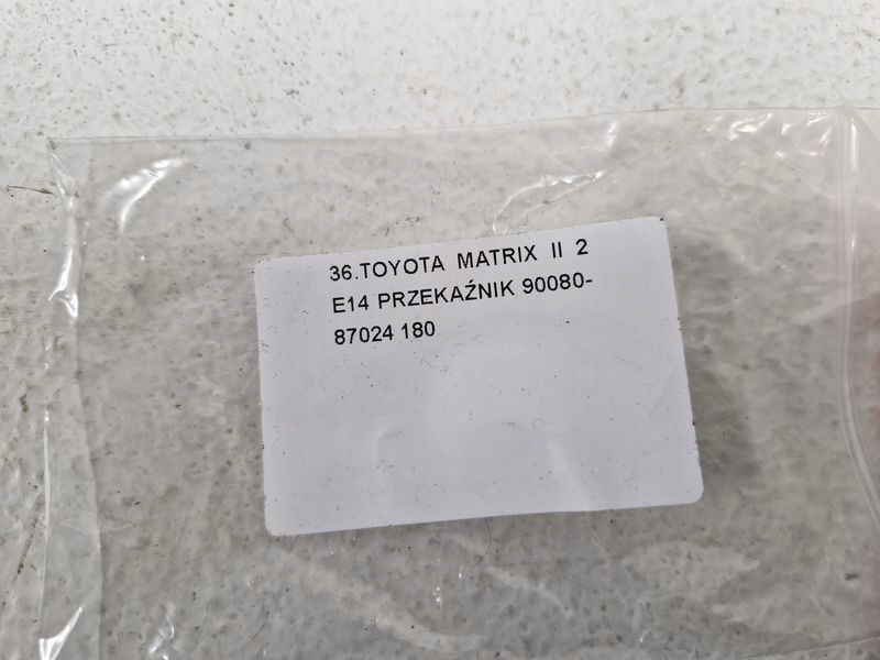 фото №6, Toyota matrix ii 2 e14 реле 90080-87024