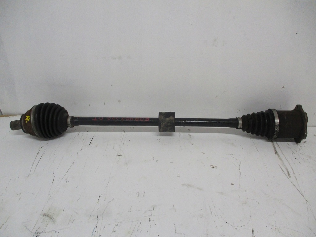 фото №1, Приводной вал правая vw t roc 2ga 1,0i 5q0407272dt