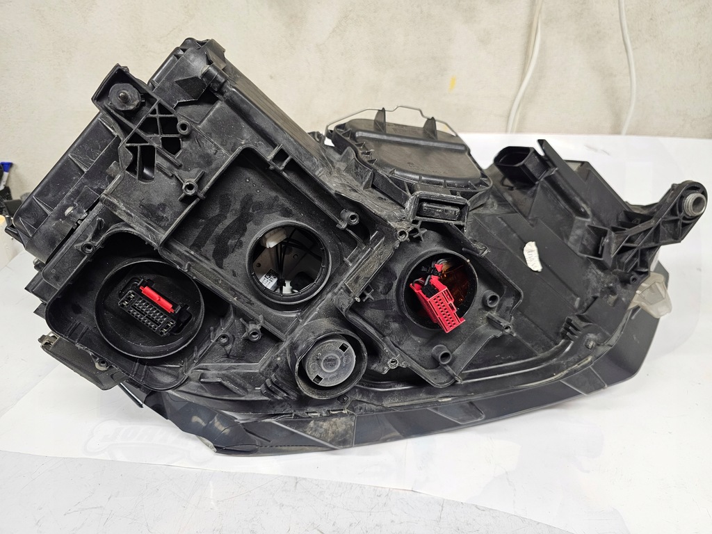 фото №15, Volkswagen golf sportsvan 17r лампа левая перед передняя 517941033b