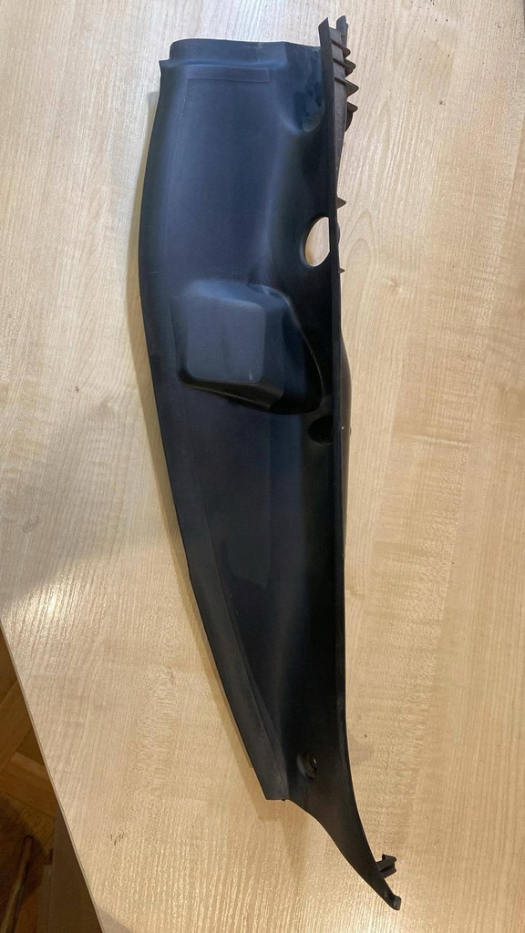 фото №1, Захист лампи задня ліва renault espace iv 4 стійка багажника 8200094121