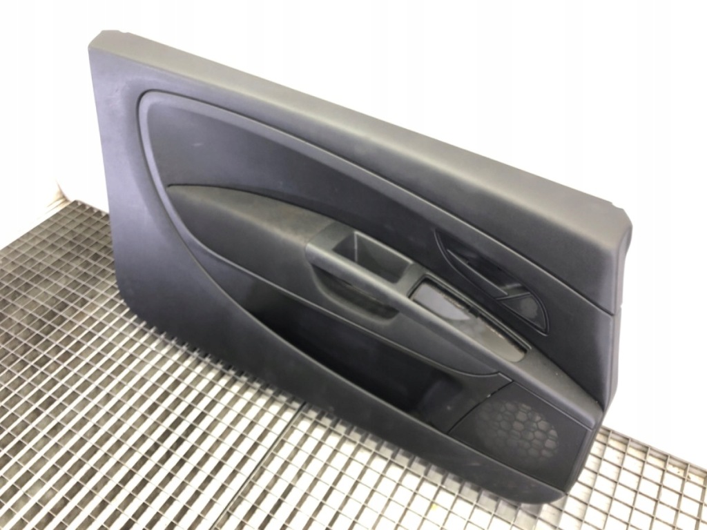 фото №2, Обшивка дверь левый перед fiat grande punto хэтчбек обивка