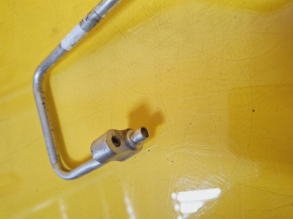 Шланг патрубок трубка кондиціонера mitsubishi space star nr895 Оригінал