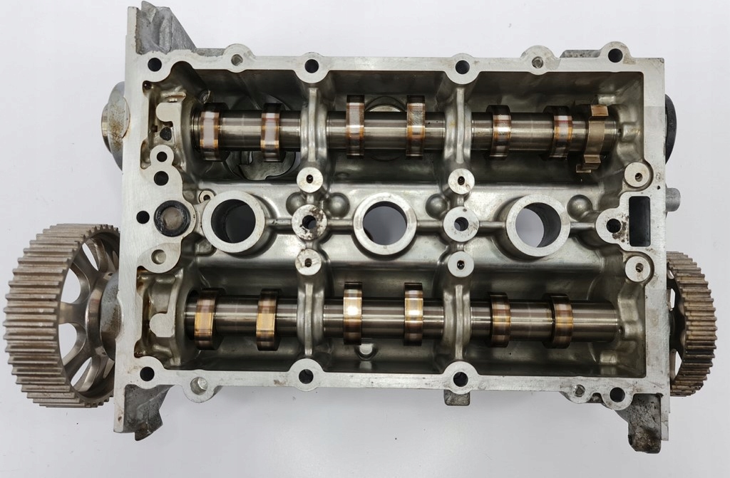 фото №7, Кришка клапанів вали vw up citigo 1.0 04c103475d