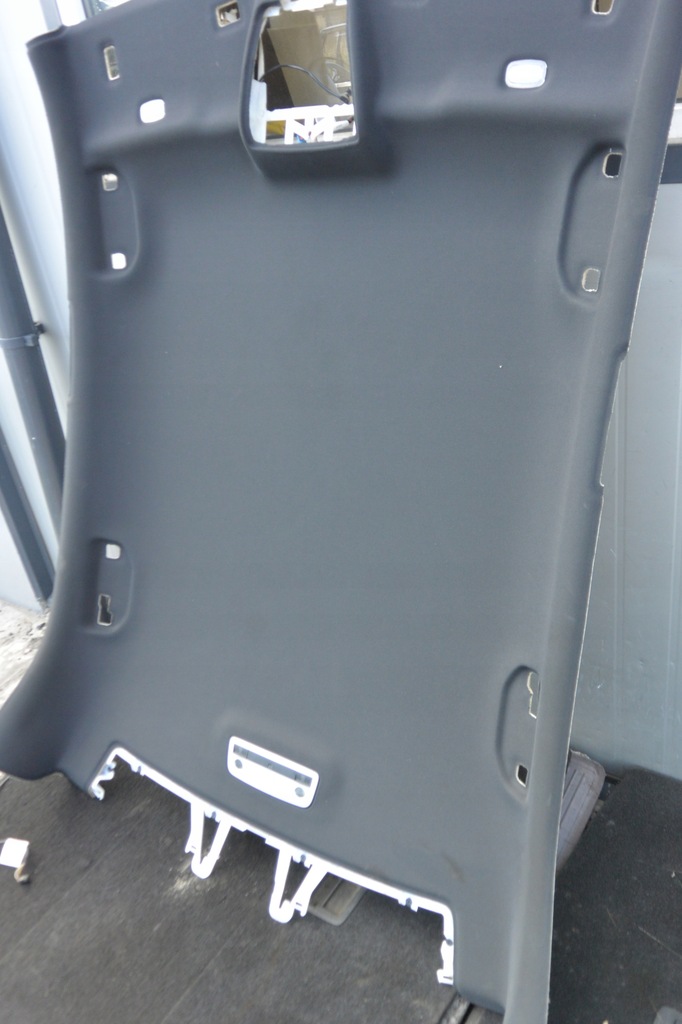 фото №5, Потолок czarna mercedes amg w212 e63 sedan