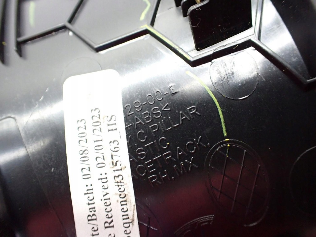 фото №3, Молдинг захист стійка двері правий задня 1105129-00-e tesla model x 23r