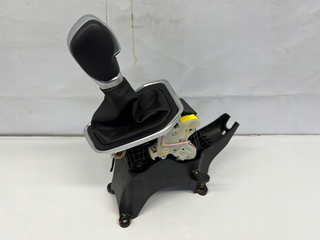 фото №1, Clio v домкрат переключения передач автоматическая коробка передач 349016pb0a