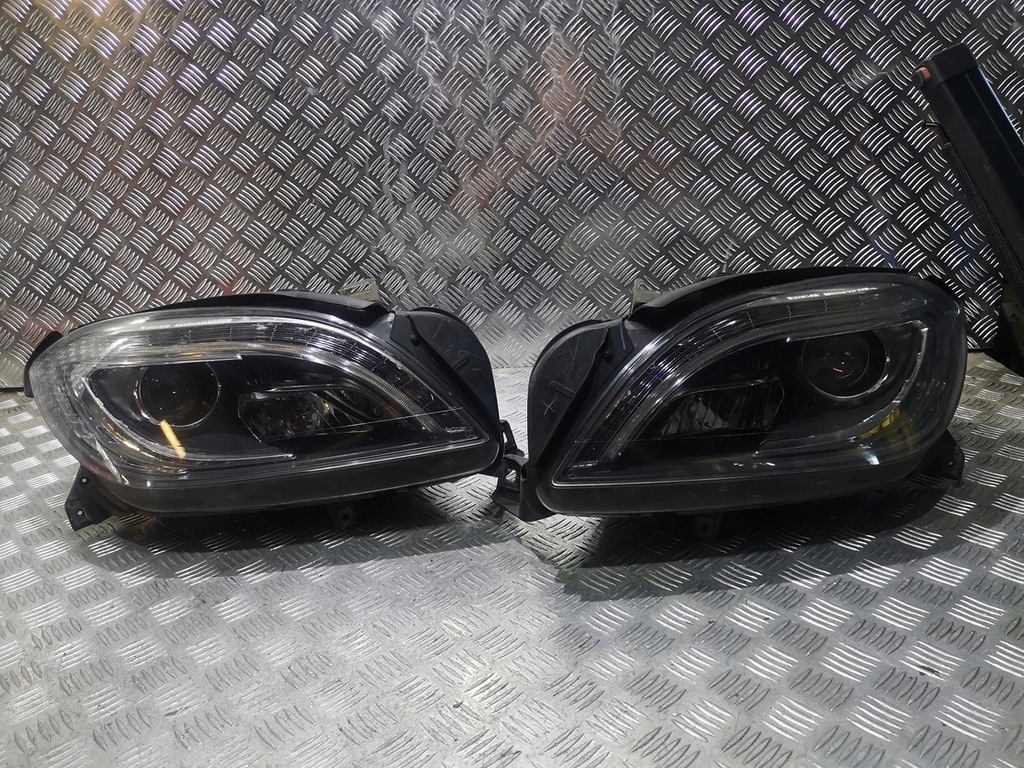 фото №1, Mercedes-benz оригінальний номер лампа передня права лампа przós anglik