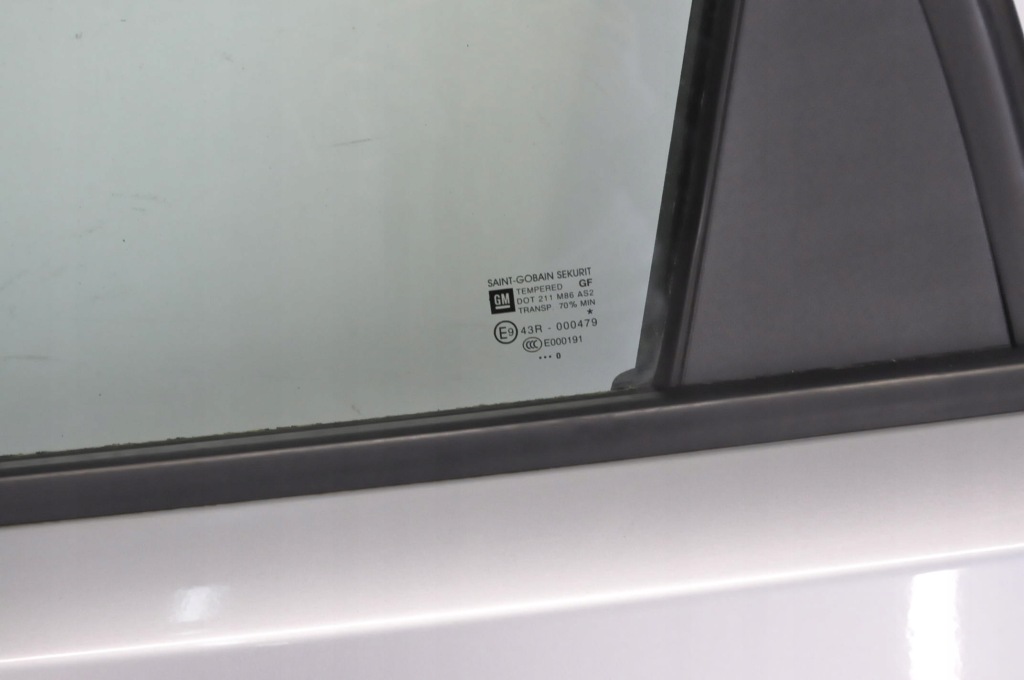 Opel meriva 2 b дверей ліве задні задні в Україні