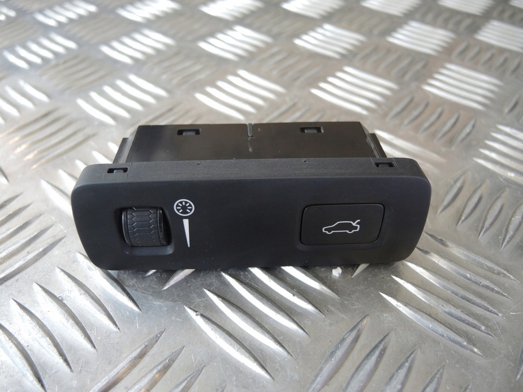 фото №2, Volvo v90 кнопка відкривання кришки 31443873