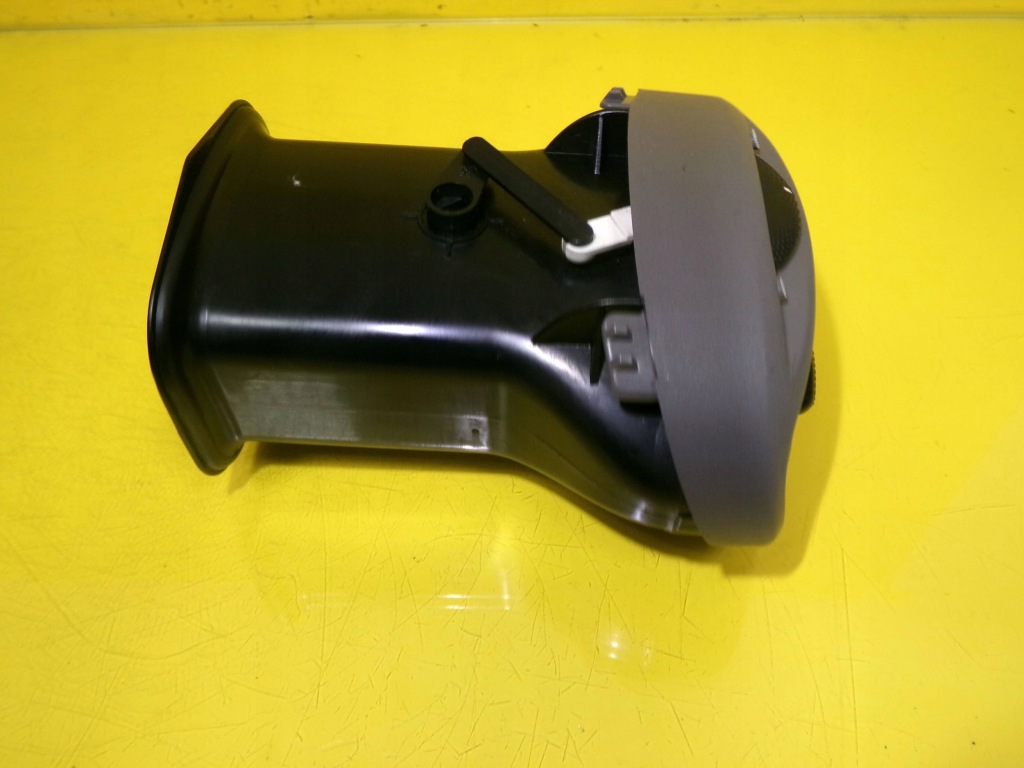 Боковое  решётка обдув левая ford focus 1 98ab19893bjw nr974 Киев