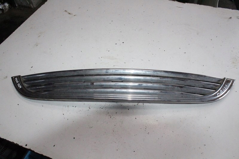 фото №1, Mini cooper 02 r50 решітка бампера хром