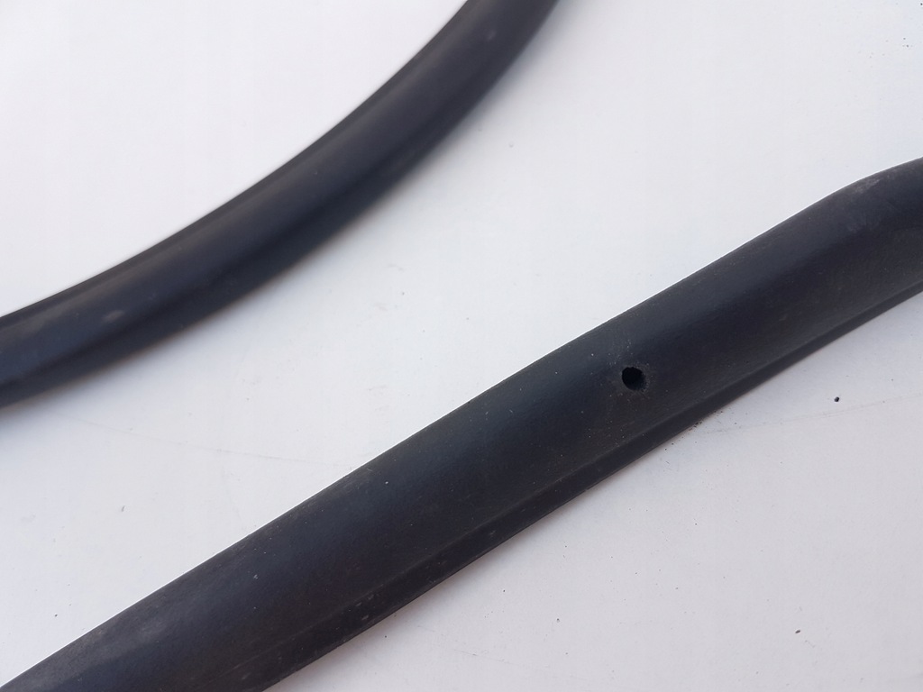 фото №6, Прокладка дверь правая перед jaguar xe x760 15-19