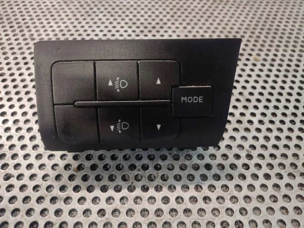 фото №1, Кнопки регулировки света citroen jumper 2014