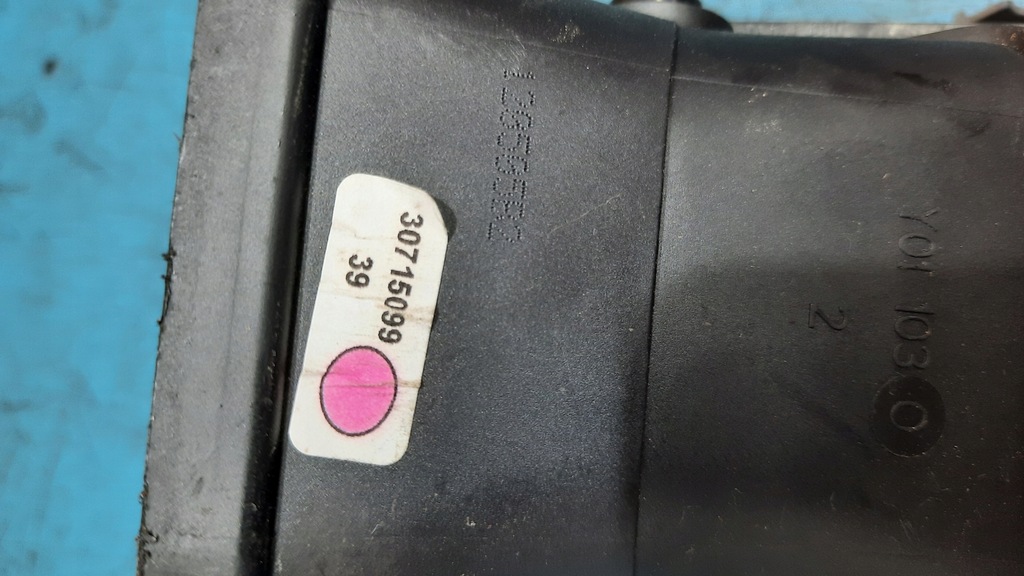 фото №6, Решітка обдув права 30715099 volvo c30 s40 v50