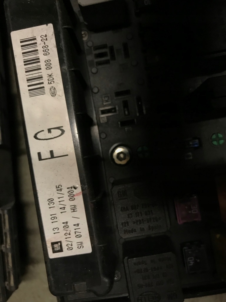 фото №2, Коробка предохранителей opel 13191130 fg