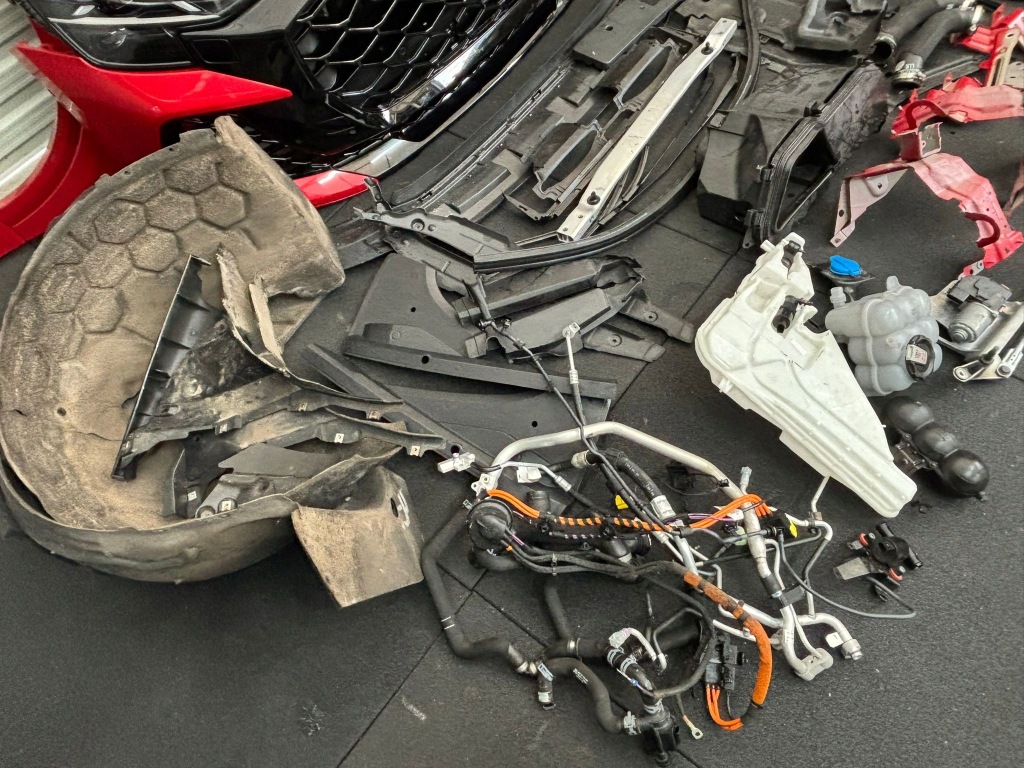 фото №15, Перед kompletny audi rsq8 lift performance laser q8 2025r ls3m chili red