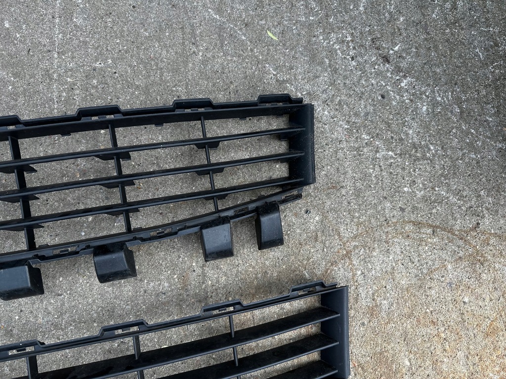 фото №5, Решітка бампера перед renault megane ii lift