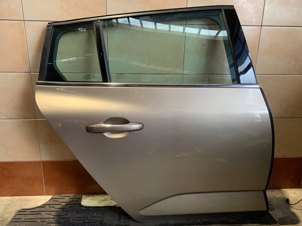 фото №1, Renault megane iv kombi двері правий задня повний 2016 tehnp