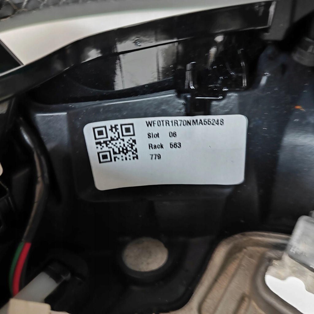 фото №8, Ford mustang mach-e 2023 повітропровід