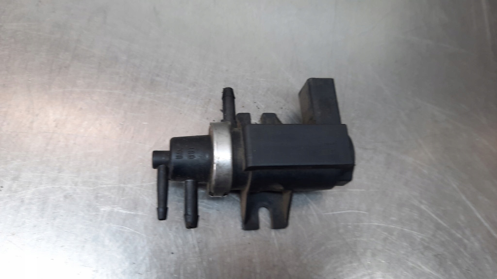 фото №1, Клапан вакууму volkswagen golf iv 1.9d 1j0906627