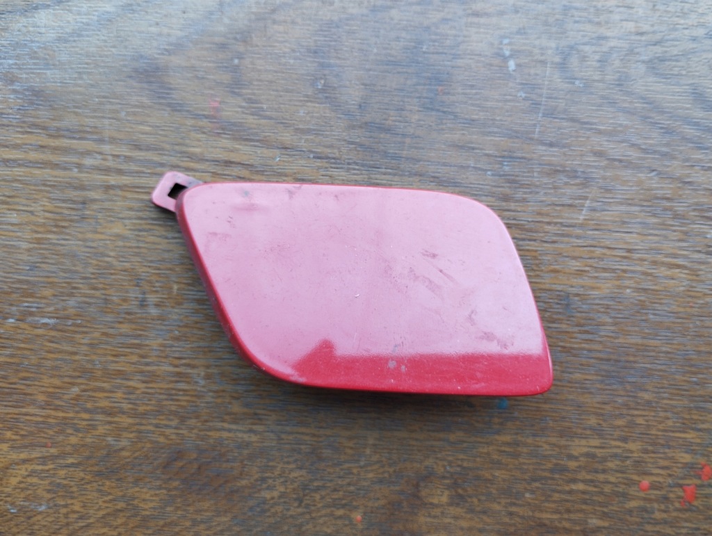 фото №1, Volvo v40 v-40 заглушка бампера wkrętki фаркоп