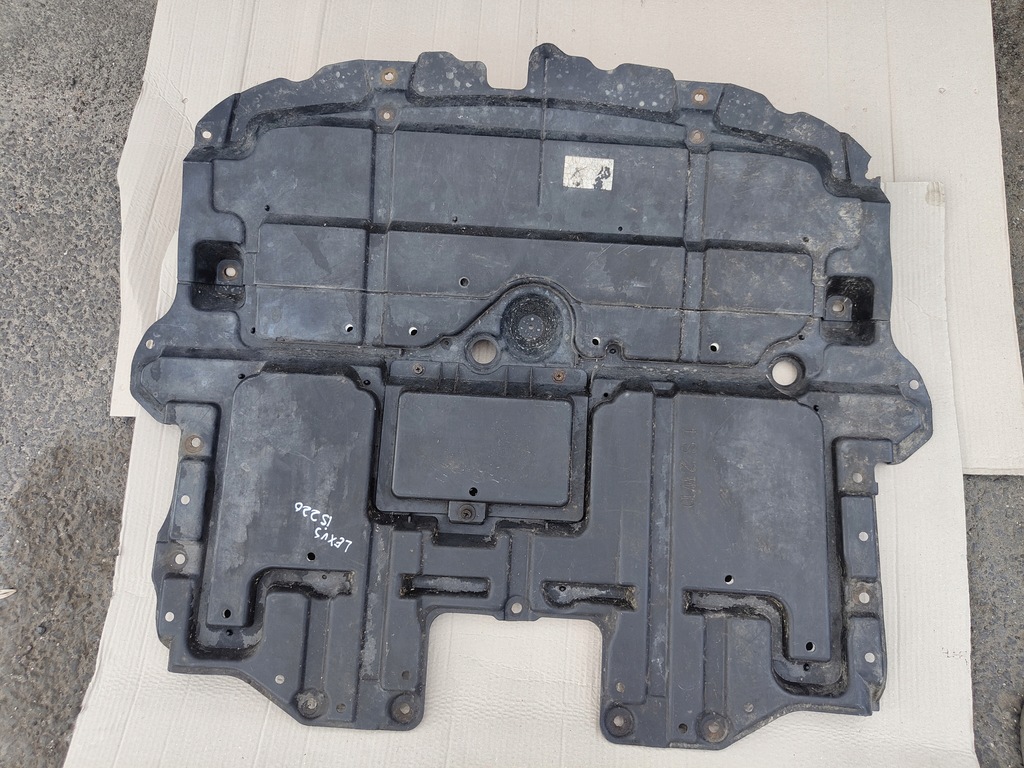 фото №1, Плита захист pod двигун lexus is220 05-11 rok