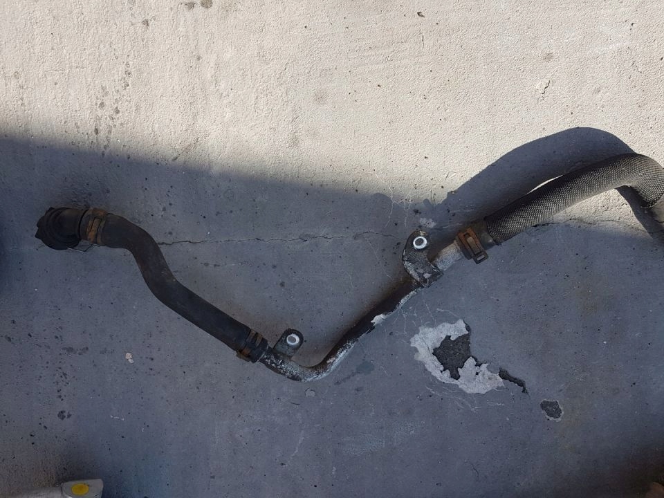 фото №1, Audi a6 c7 4g0 3.0tdi труба wąż wody 4g0121071n